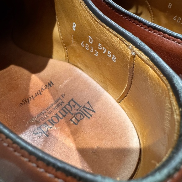 Allen Edmonds Weybridge Oxfords - Picture 8 of 8